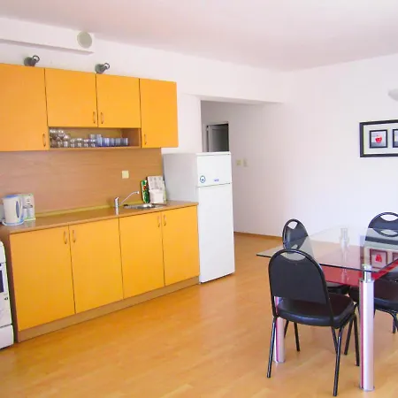 Apartment съни хаус - Sunny House *