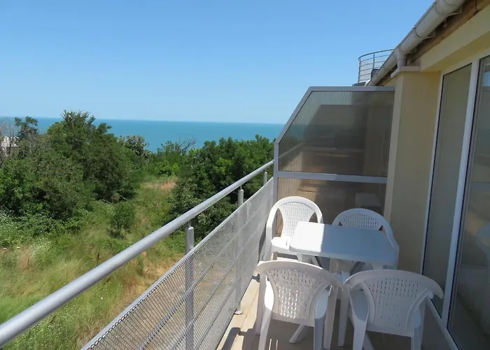 съни хаус - Sunny House