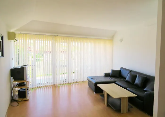 съни хаус - Sunny House *