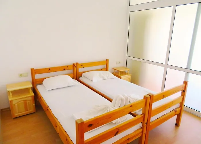 съни хаус - Sunny House