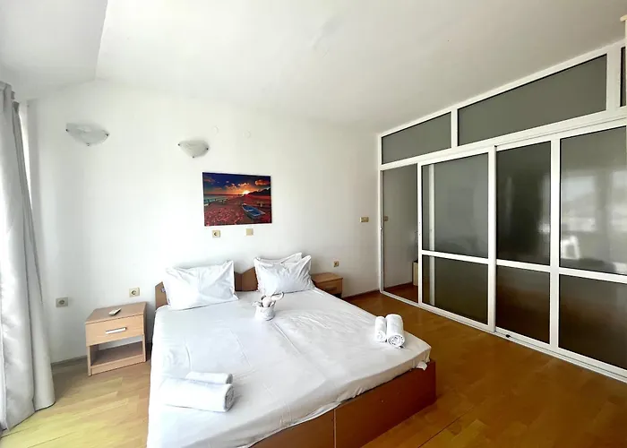 съни хаус - Sunny House *