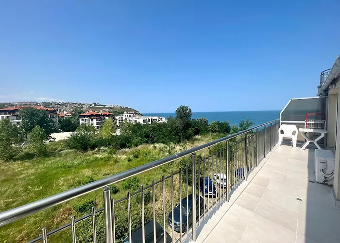 съни хаус - Sunny House